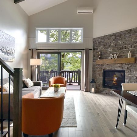 Stunning Condo - View On Lake Tremblant & Mountain 몽트랑블랑 외부 사진